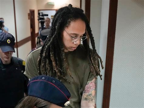 brittney griner is a male|Fact Check: Was Brittney Griner Ordered by Russia。